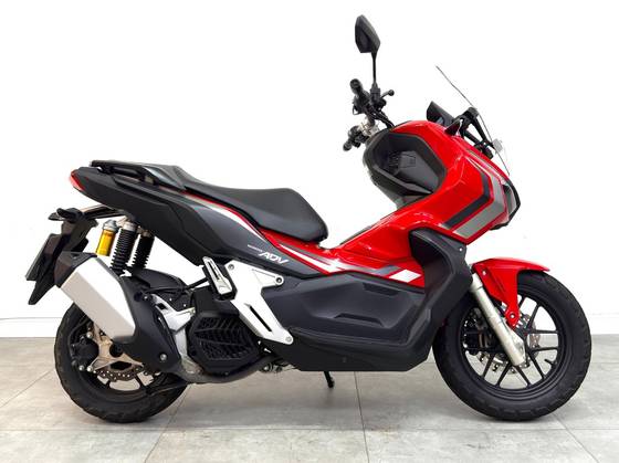 HONDA ADV 